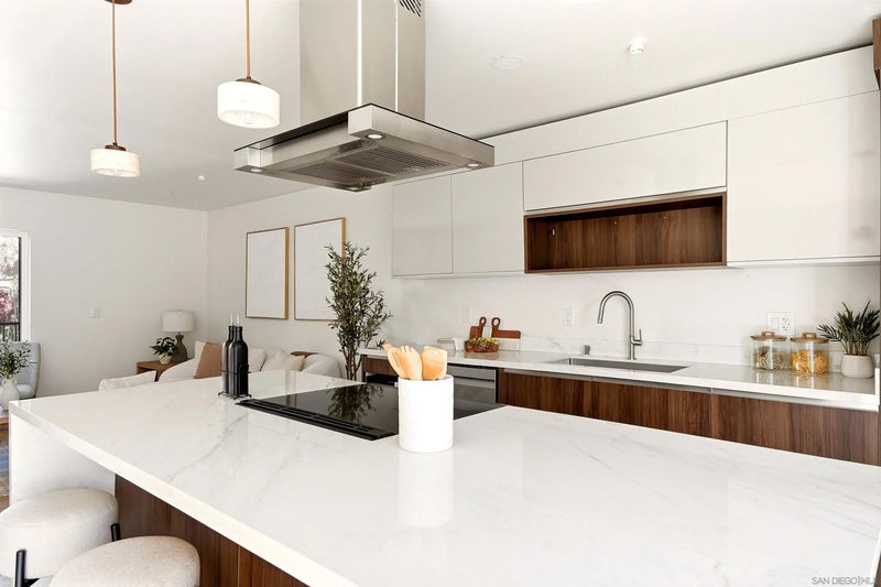 3425 Wilshire Ter