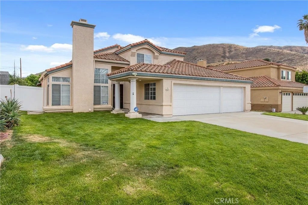 2584 Gunnison