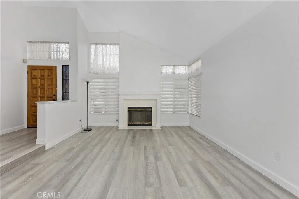2584 Gunnison