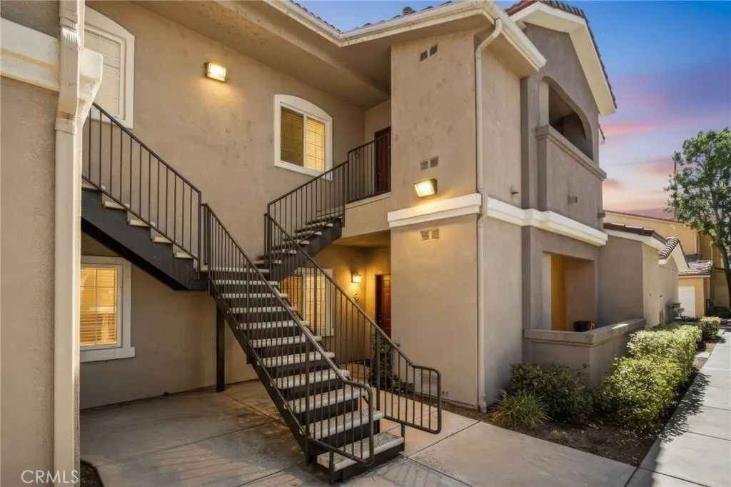 Photo of 41410 Juniper Street #1721, Murrieta, CA 92562 (MLS # SW26092175)