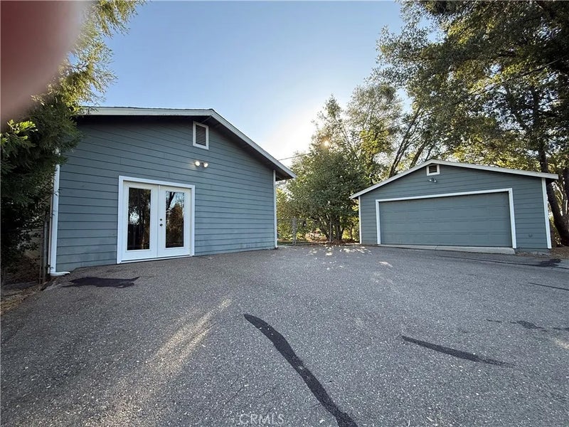5452 Carleton Road