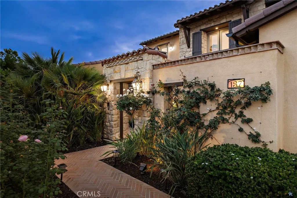 137 Sunset Cv