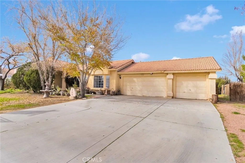 Photo of 9788 9th Avenue, Hesperia, CA 92345 (MLS # CV26018451)
