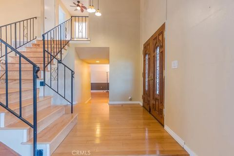 Tiny photo for 23132 Posada Dr, Valencia, CA 91354 (MLS # SR25251781)