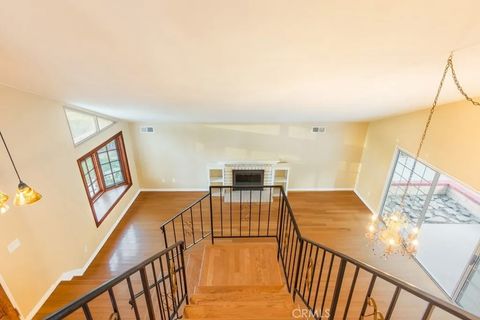 Tiny photo for 23132 Posada Dr, Valencia, CA 91354 (MLS # SR25251781)