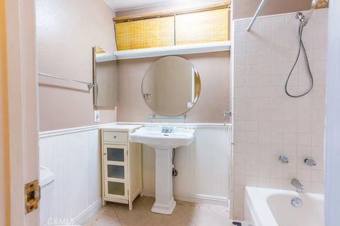 Tiny photo for 23132 Posada Dr, Valencia, CA 91354 (MLS # SR25251781)