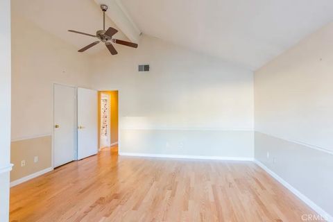 Tiny photo for 23132 Posada Dr, Valencia, CA 91354 (MLS # SR25251781)