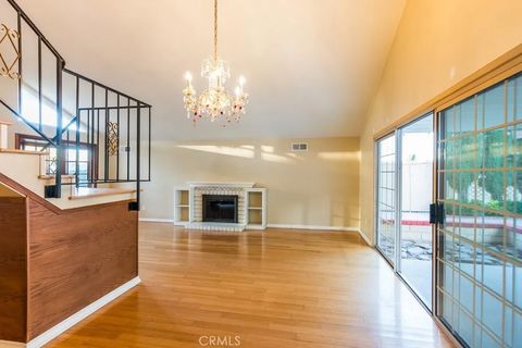 Tiny photo for 23132 Posada Dr, Valencia, CA 91354 (MLS # SR25251781)