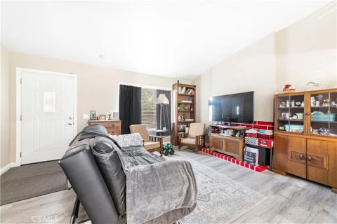 Tiny photo for 13200 Wentworth Street, Arleta, CA 91331 (MLS # SR26171582)