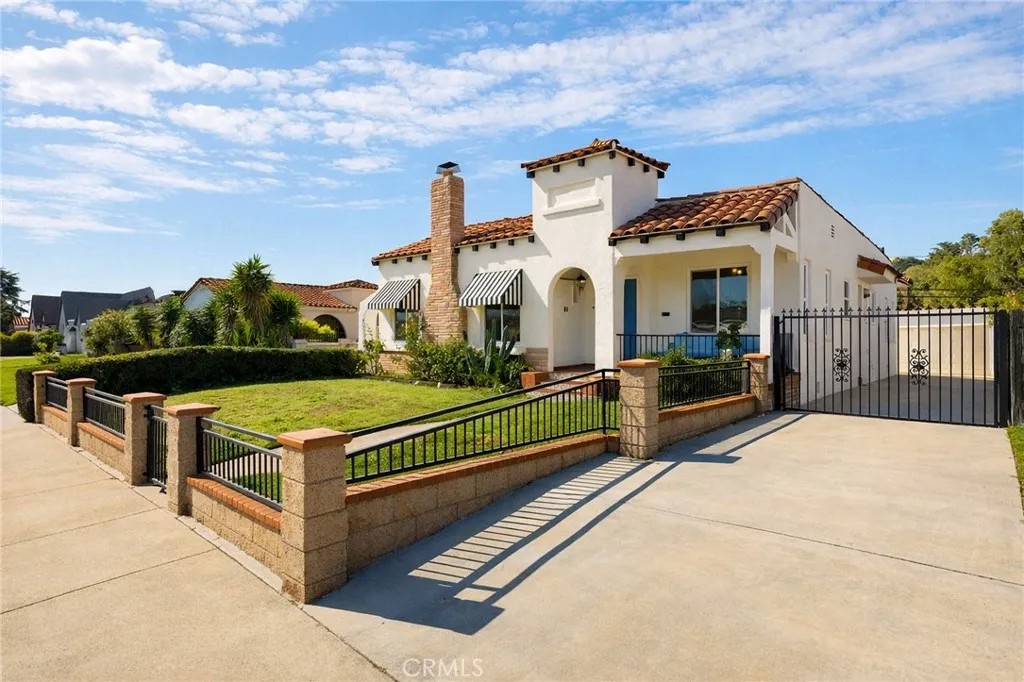 1705 S Fremont