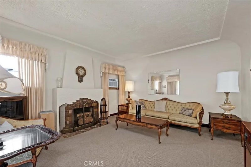 1847 W 68th