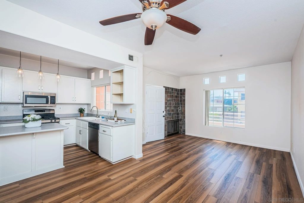 Photo of 221 Donax Ave #11, Imperial Beach, CA 91932 (MLS # 260012397)