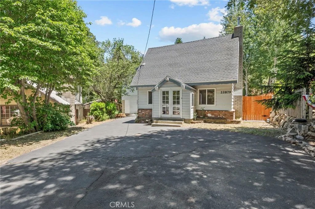 22879 Juniper Lane