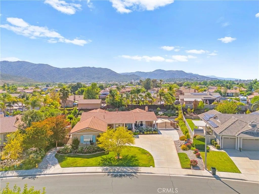 Photo of 42302 Oregon Trail, Murrieta, CA 92562 (MLS # SW25120337)