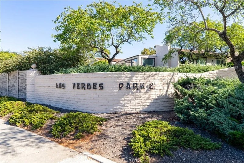 26 Los Palos Drive
