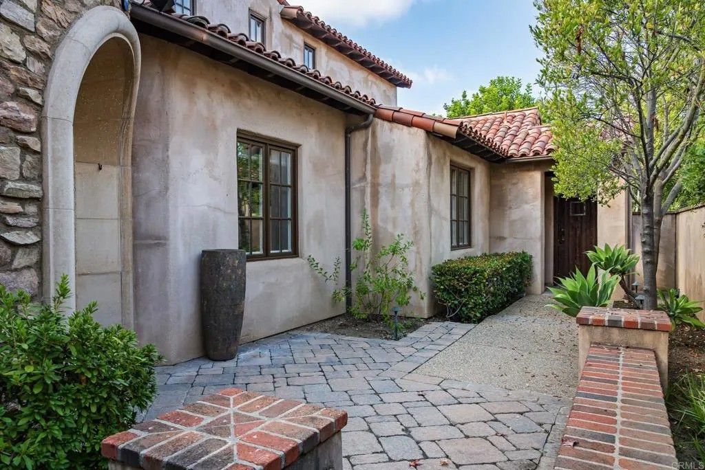 Photo of 18596 Corte Fresco, Rancho Santa Fe, CA 92091 (MLS # NDP2509807)