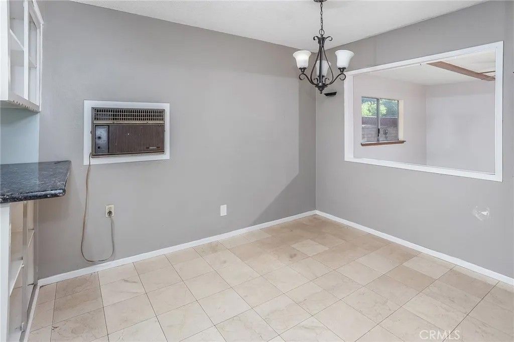 Photo of 7915 Owensmouth Avenue, Canoga Park, CA 91304 (MLS # SR26015673)