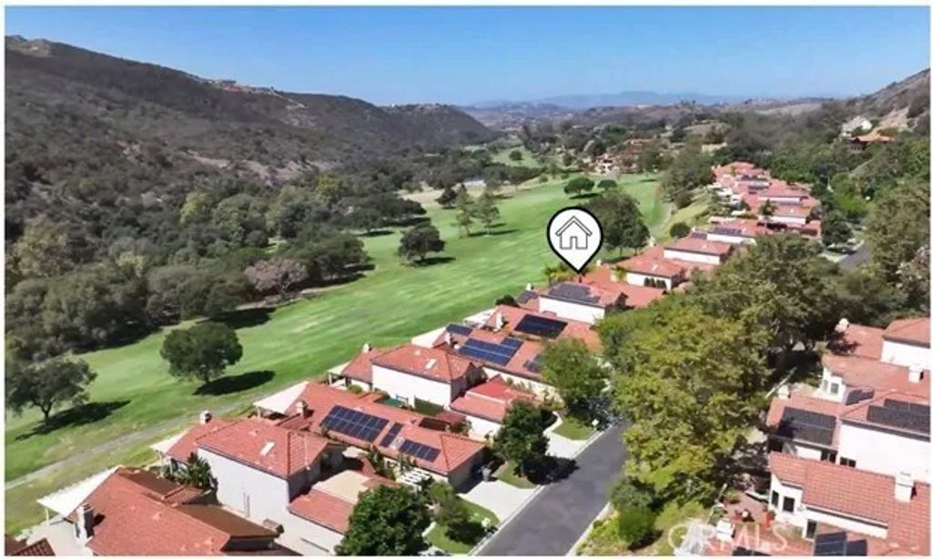 Photo of 29092 Laurel Valley Drive, Vista, CA 92084 (MLS # ND25156774)