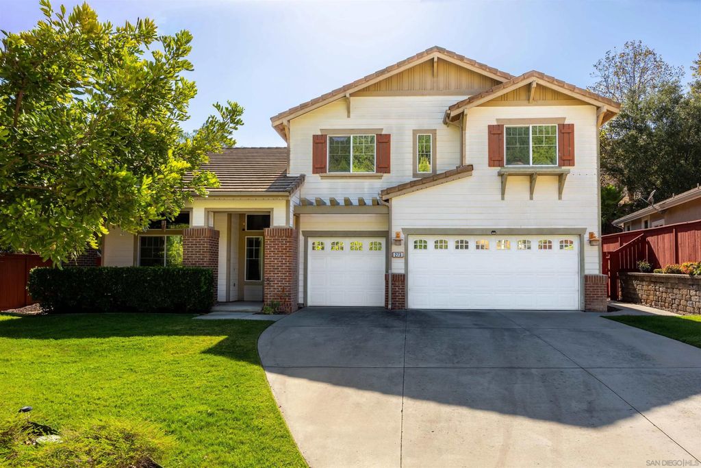 Photo of 273 Oak Valley Ln, Escondido, CA 92027 (MLS # 250041209)