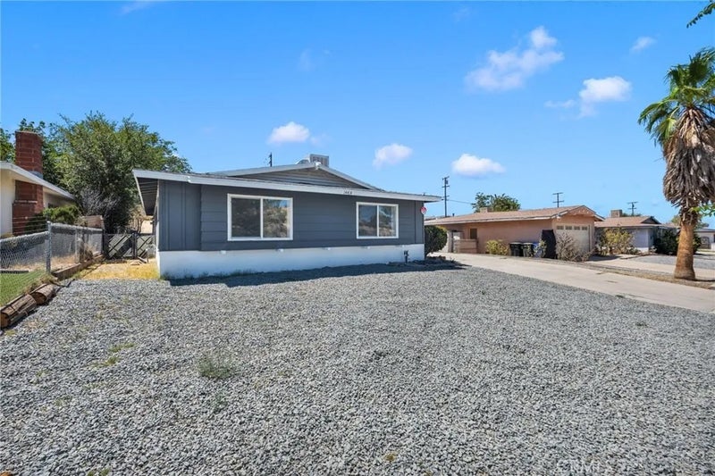 14414 Hesperia Rd Road