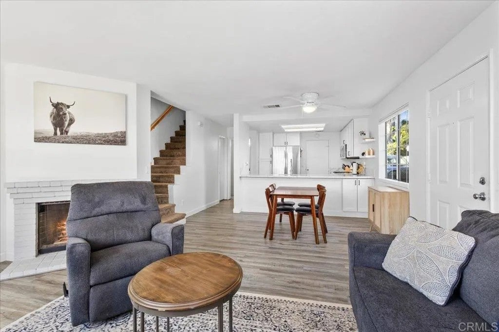 1465 E Lexington Avenue 10A