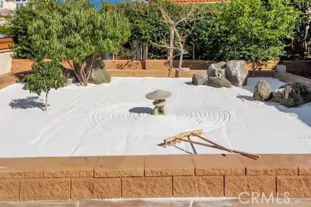 Photo of 1072 Ridgecrest St, Monterey Park, CA 91754 (MLS # WS25280331)