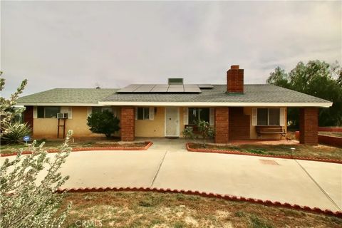 Photo of 8747 Balsa Ave, Yucca Valley, CA 92284 (MLS # JT26031488)