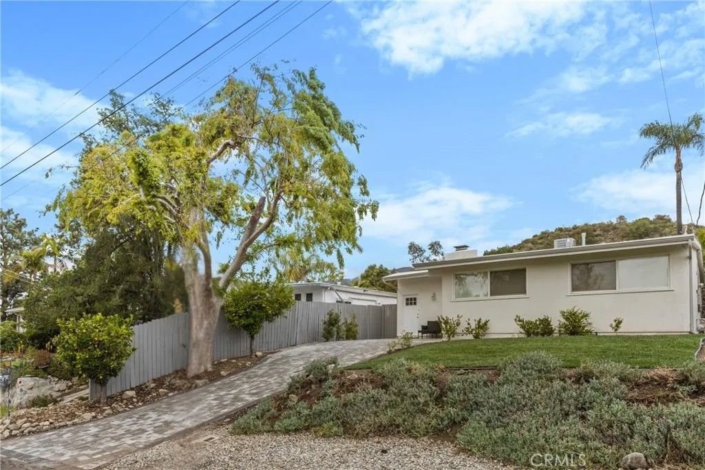 Photo of 7335 Kyle Street, Tujunga, CA 91042 (MLS # PW26087604)