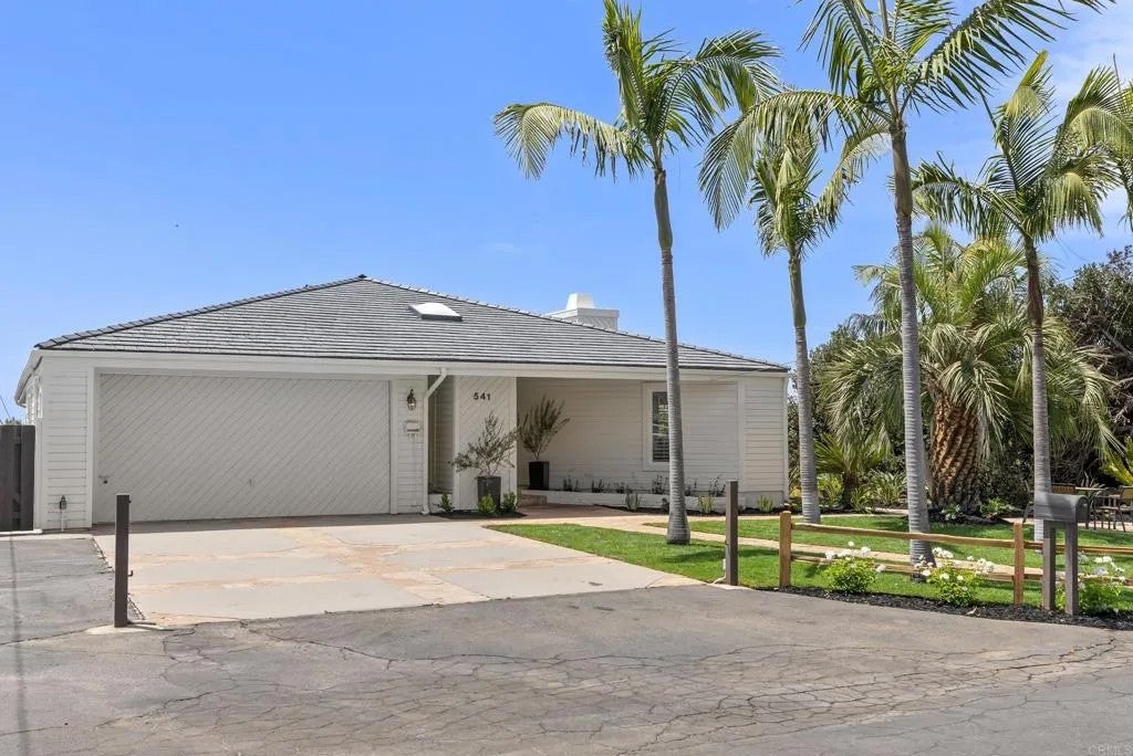 541 S Granados Avenue