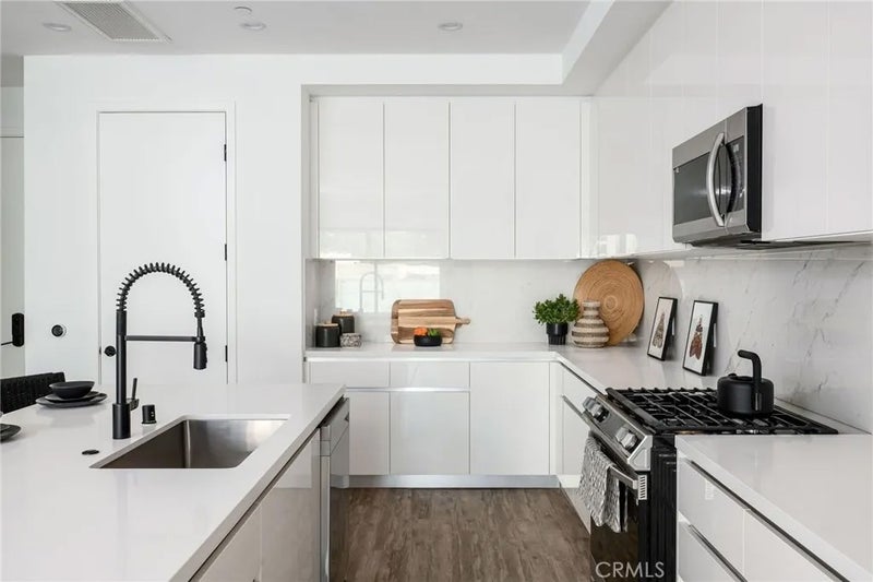 118 Astronaut Ellison S Onizuka Street 601