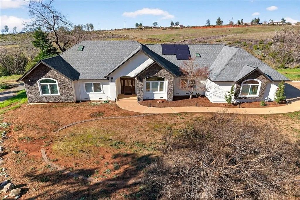 Photo of 146 Jay Bird Lane, Paradise, CA 95969 (MLS # SN26013727)