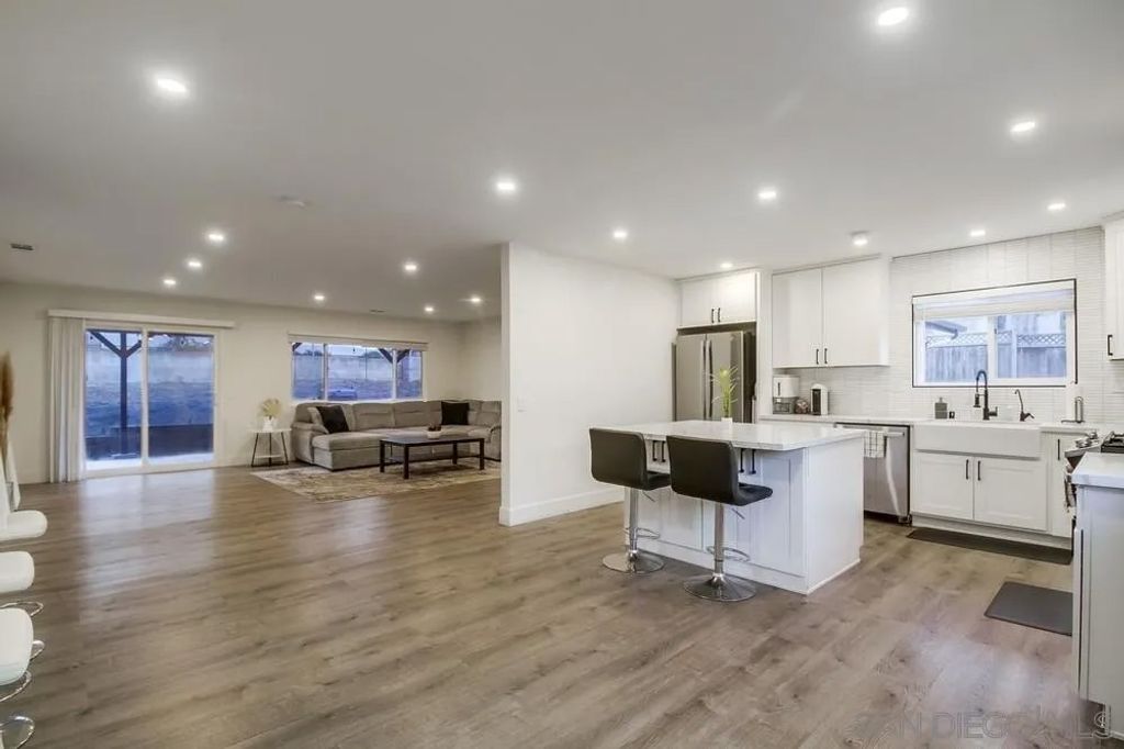 Photo of 6964 Mount Vernon St, Lemon Grove, CA 91945 (MLS # 250045066)