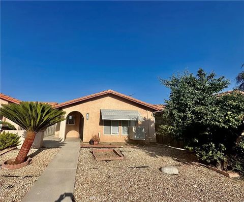 Photo of 465 Camino Grande, San Jacinto, CA 92582 (MLS # HD26052947)