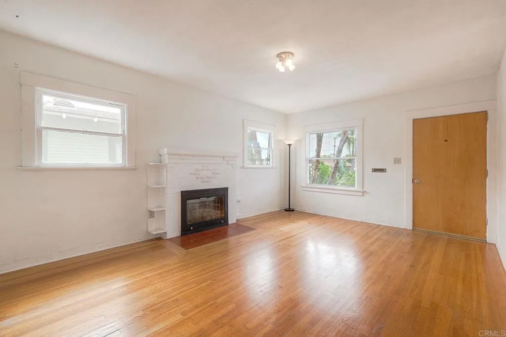 3533 Louisiana Street