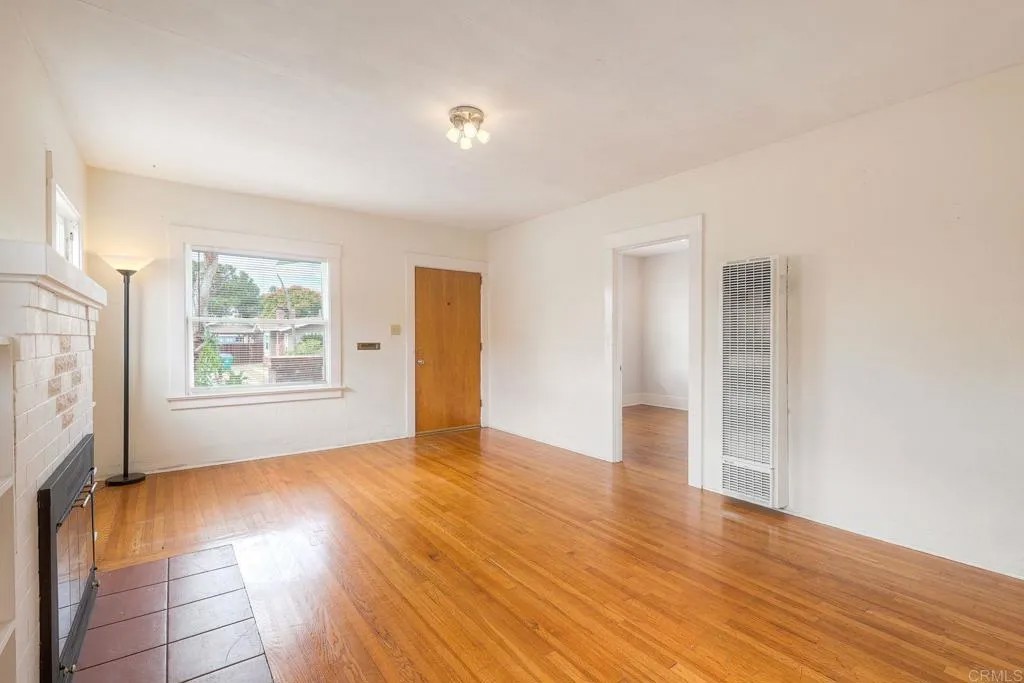 3533 Louisiana Street