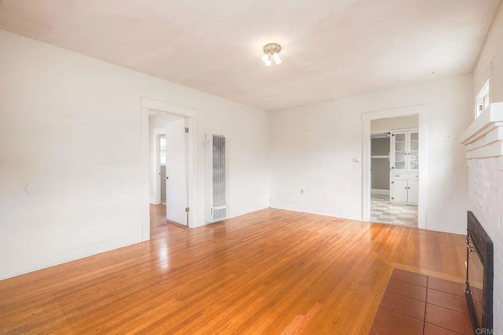 3533 Louisiana Street