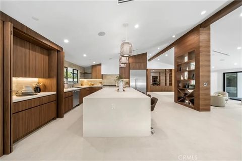 Tiny photo for 16105 Clear Oak Drive, Encino, CA 91436 (MLS # SR25246498)