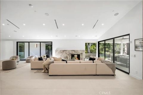 Tiny photo for 16105 Clear Oak Drive, Encino, CA 91436 (MLS # SR25246498)