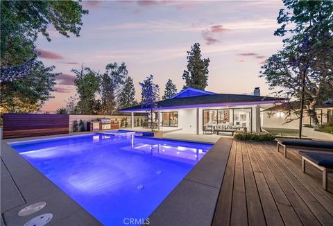 Tiny photo for 16105 Clear Oak Drive, Encino, CA 91436 (MLS # SR25246498)