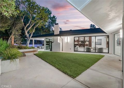 Tiny photo for 16105 Clear Oak Drive, Encino, CA 91436 (MLS # SR25246498)