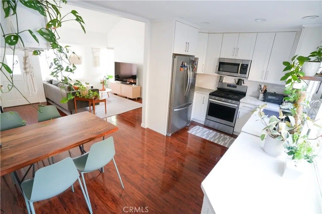 Photo of 3834 W Avenue 43 #2, Los Angeles, CA 90041 (MLS # CV26096243)