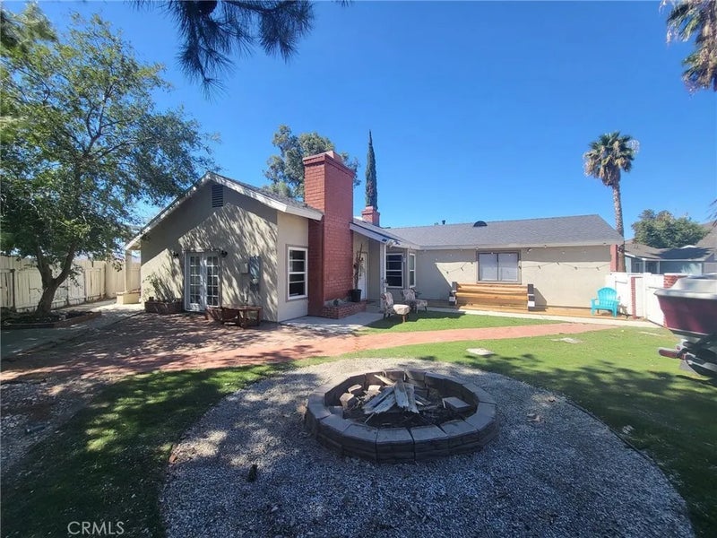 1758 Rolling Meadows Court