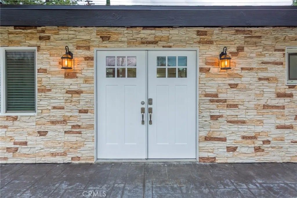 Photo of 27220 Seco Canyon Road, Saugus, CA 91350 (MLS # SR26035627)