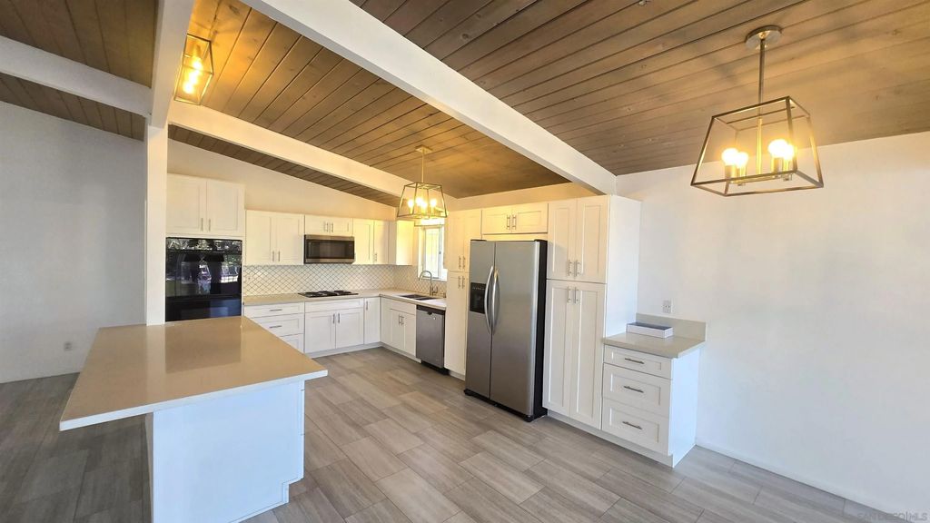 Photo of 4985 Pacifica Dr, San Diego, CA 92109 (MLS # 250043105)