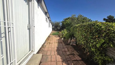 Tiny photo for 4985 Pacifica Dr, San Diego, CA 92109 (MLS # 250043105)