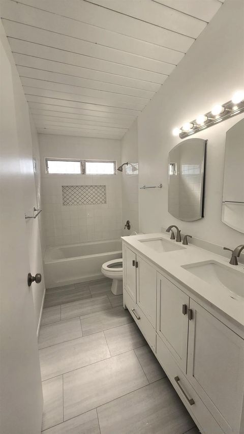 Tiny photo for 4985 Pacifica Dr, San Diego, CA 92109 (MLS # 250043105)