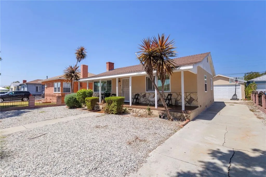 11907 Orchard Avenue