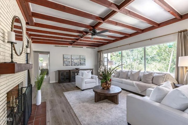 890 Ridgeside Drive, Monrovia