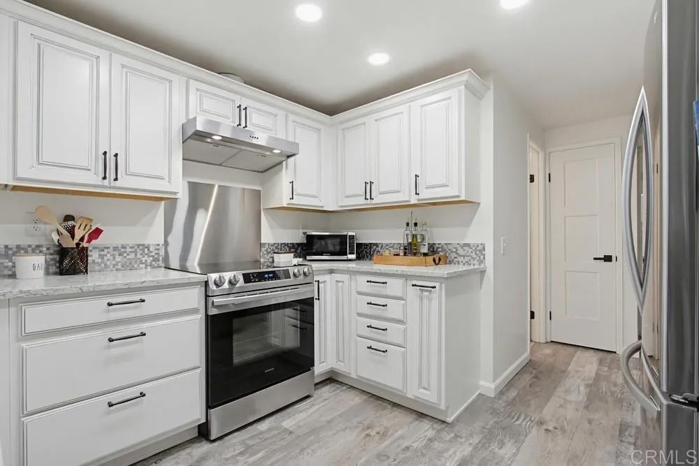 4608 Driftwood Circle
