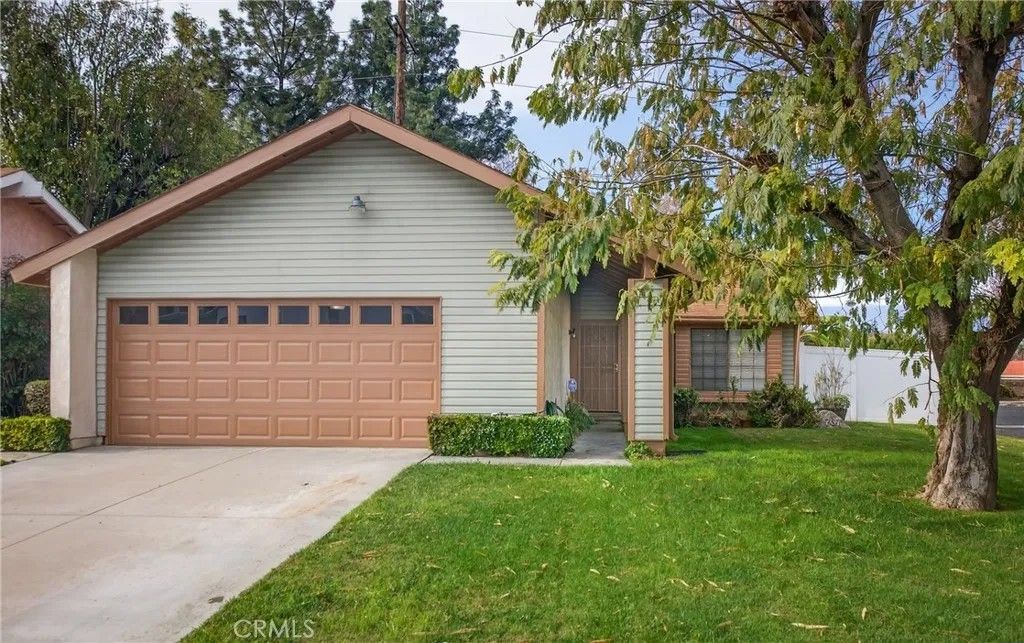 Photo of 767 Saddlewood St, Colton, CA 92324 (MLS # IV26001642)